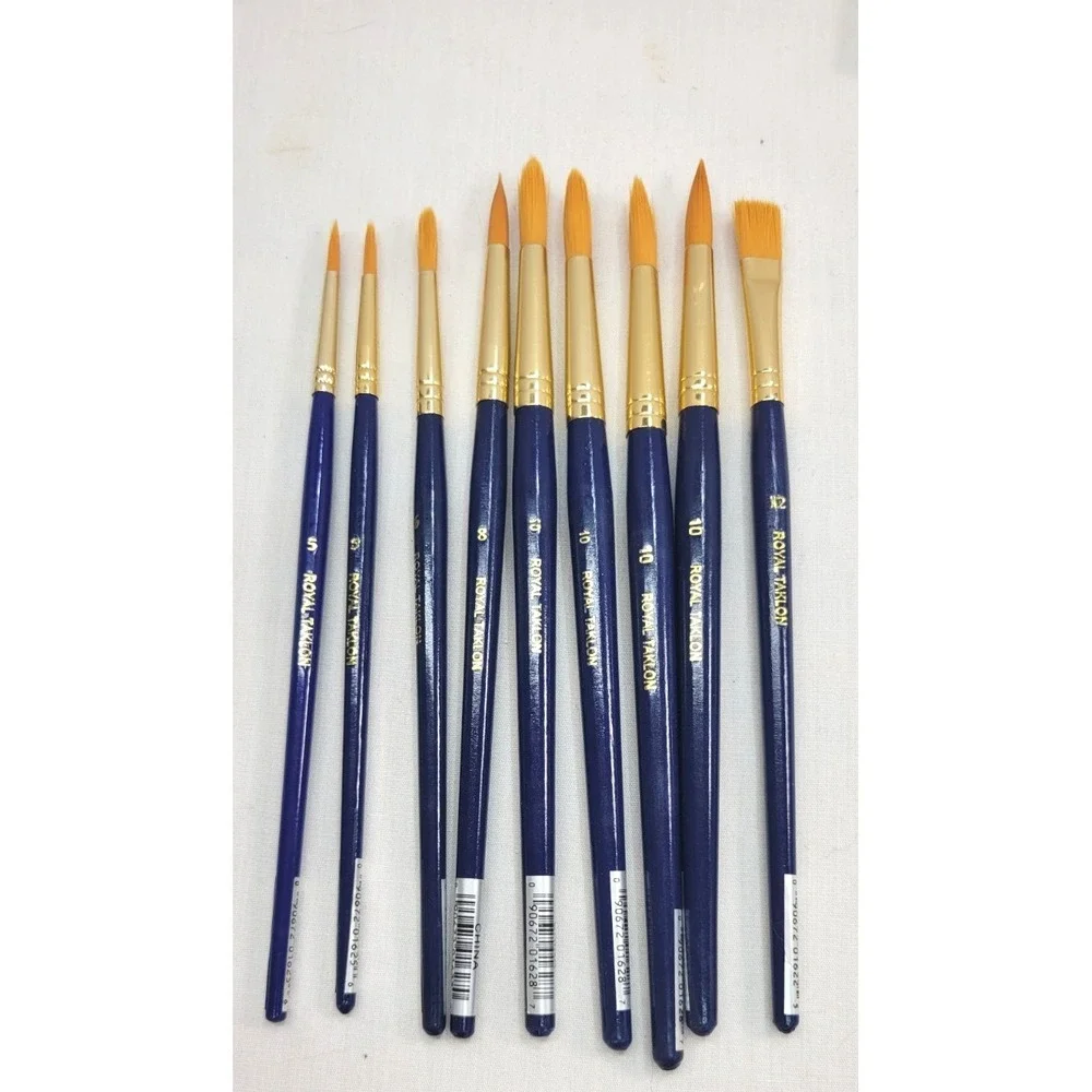 70 Plus New Craft Paintbrushes‎ Mostly Royal Some Loew Cornell comes with Holder